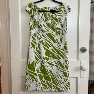 Ronni Nicole Green & White Dress- sz 6